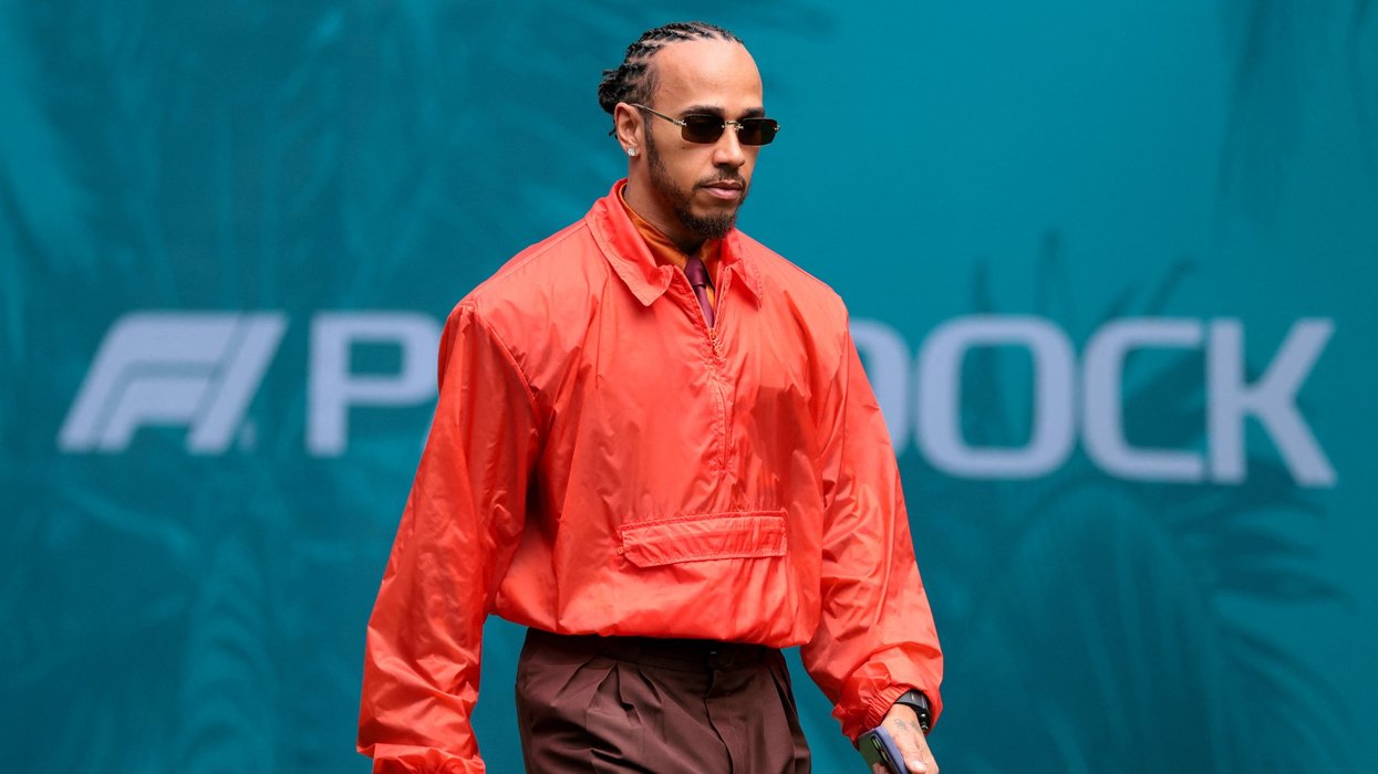 Lewis Hamilton told to 'consider retirement' amid Ferrari woes