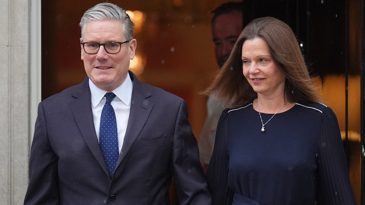 Keir Starmer braces for no-confidence vote as Labour MPs told: 'This farce must end!'