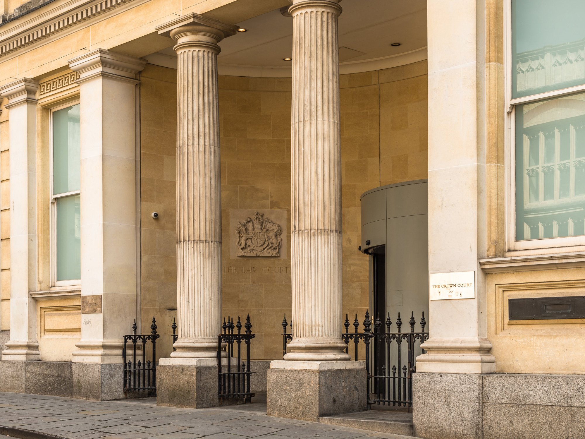Hospital worker jailed for 'falling in love' with dangerous psychiatric patient