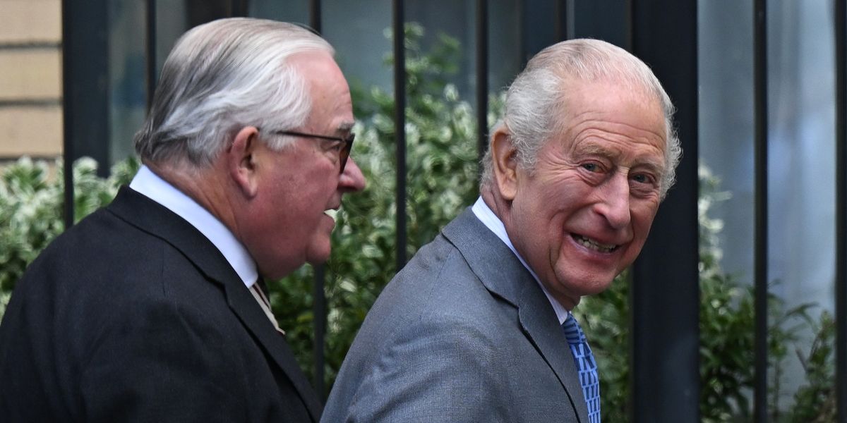 King Charles meets victims of Golders Green stabbings as monarch shows support for Jewish community King Charles meets victims of Golders Green stabbings as monarch shows support for Jewish community