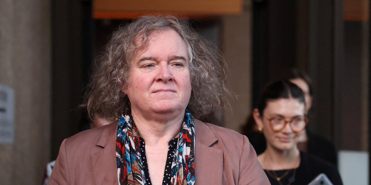 Roxanne Tickle: trans woman awarded £10k after female-only app ban triggers 'what is a woman' case thumbnail