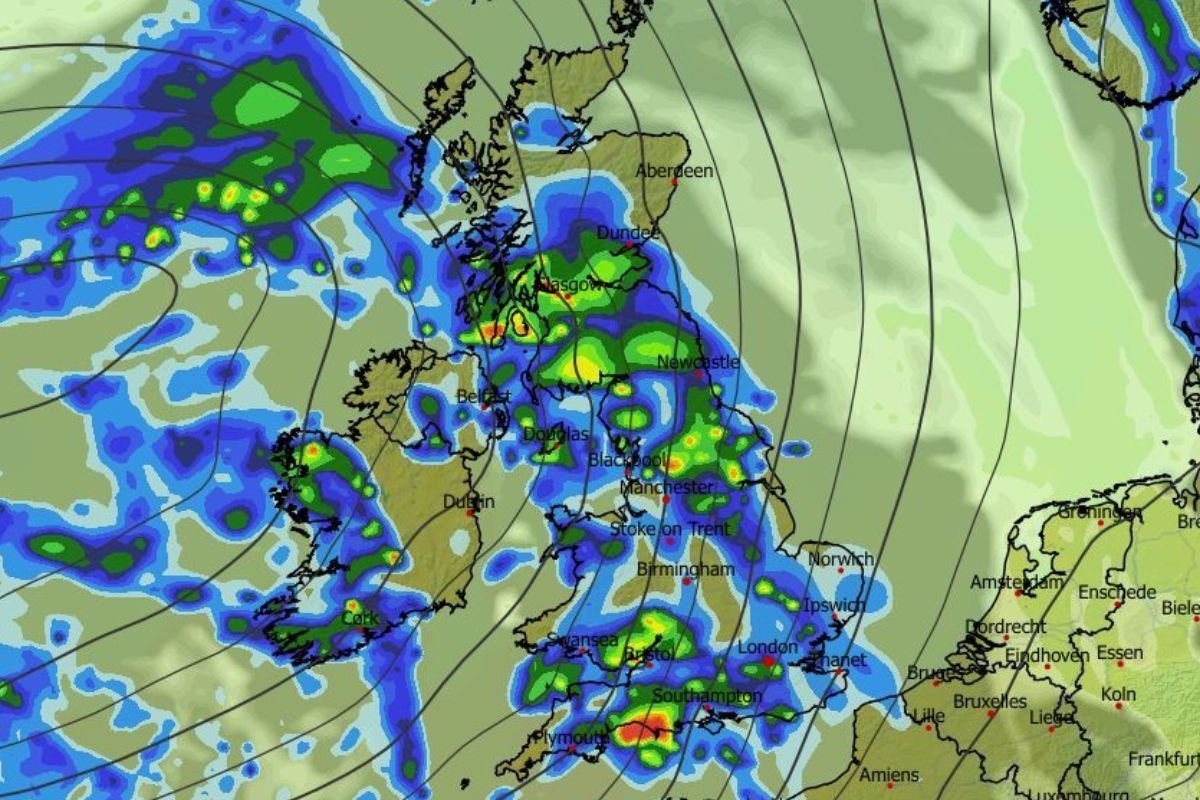 UK weather: Atlantic deluge to sweep Britain ahead of hottest blast of spring so far