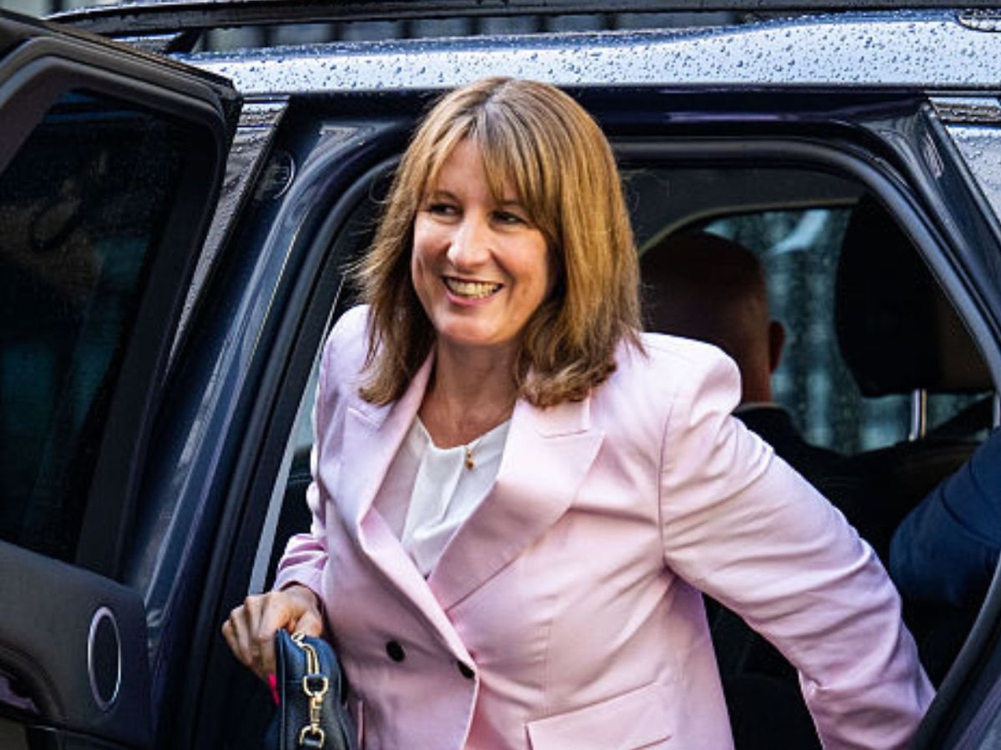 Rachel Reeves to unveil free bus travel scheme and cheaper food in major cost-of-living package