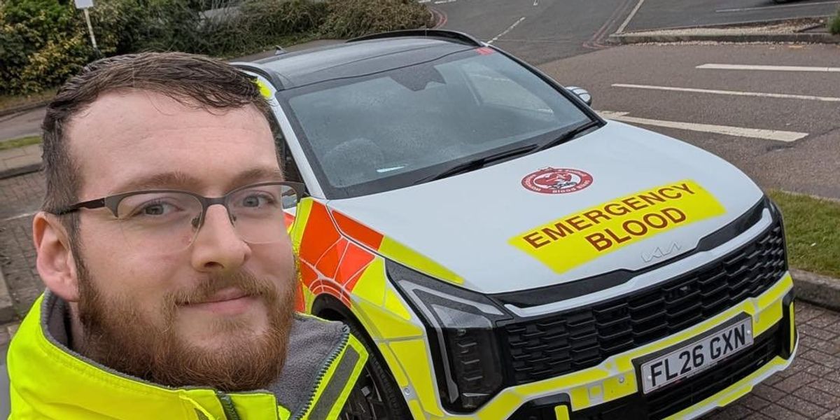 Volunteer ‘blood bikers’ complete 30,000 deliveries for NHS Volunteer ‘blood bikers’ complete 30,000 deliveries for NHS
