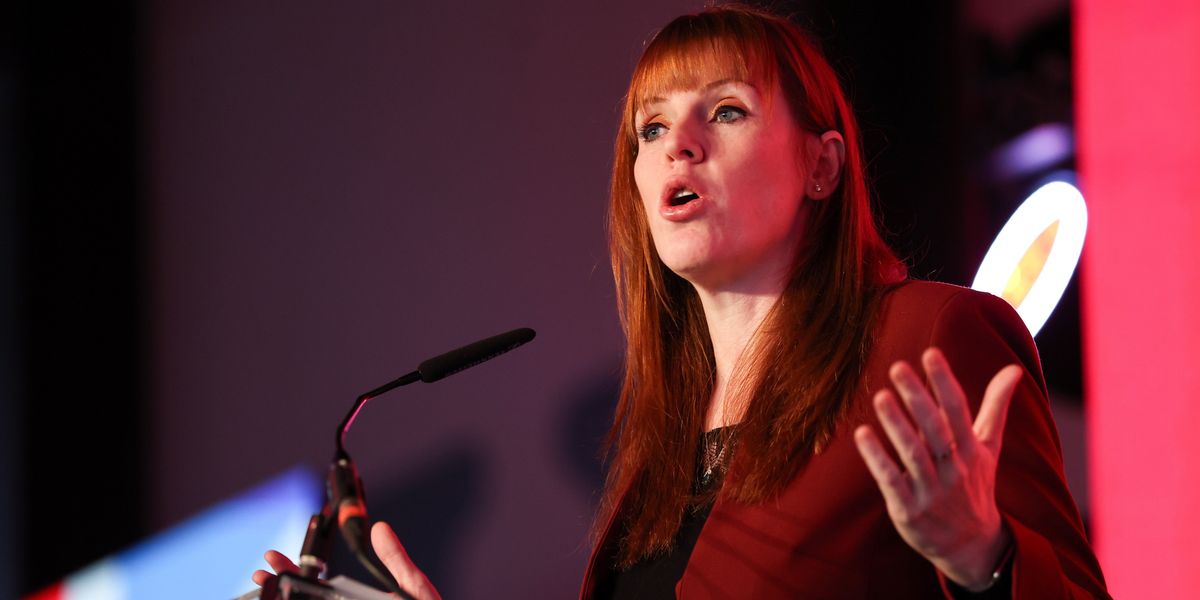 Angela Rayner demands Keir Starmer imposes internet restrictions on millions of Britons Angela Rayner demands Keir Starmer imposes internet restrictions on millions of Britons