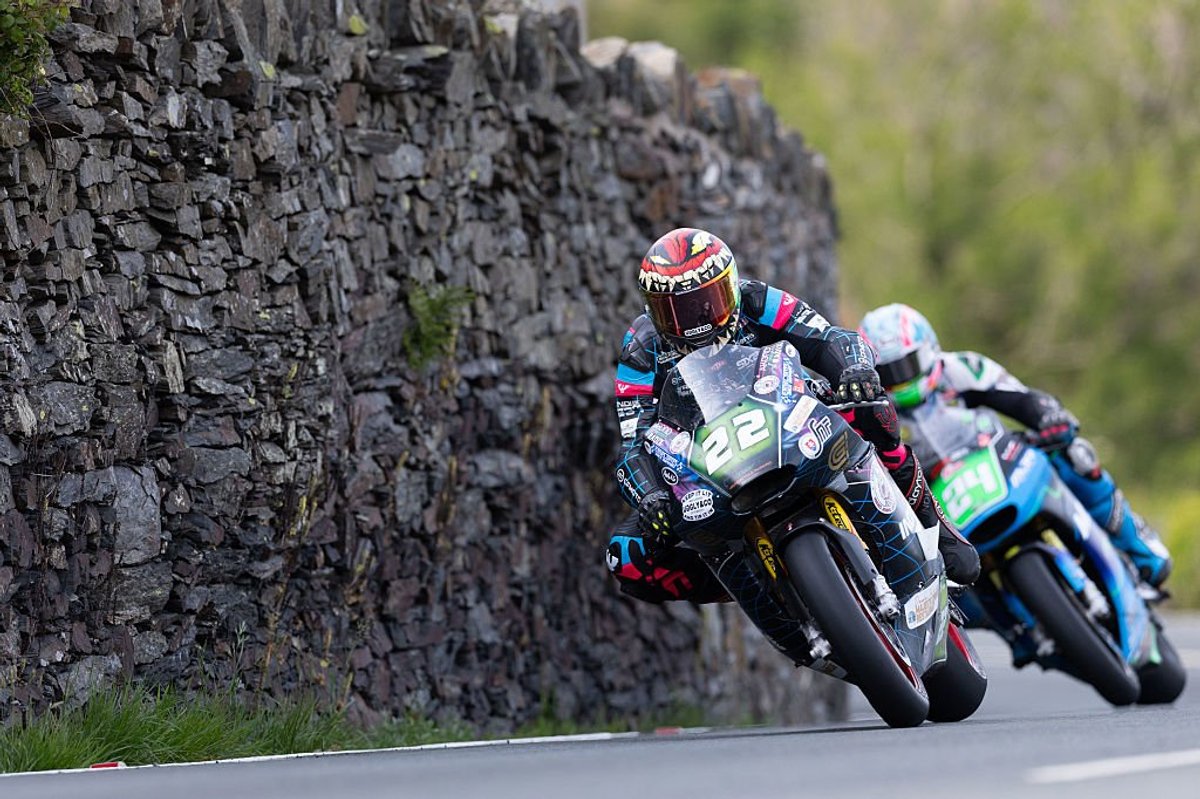 Isle of Man TT spectators injured in 'serious incident' during superbike street race