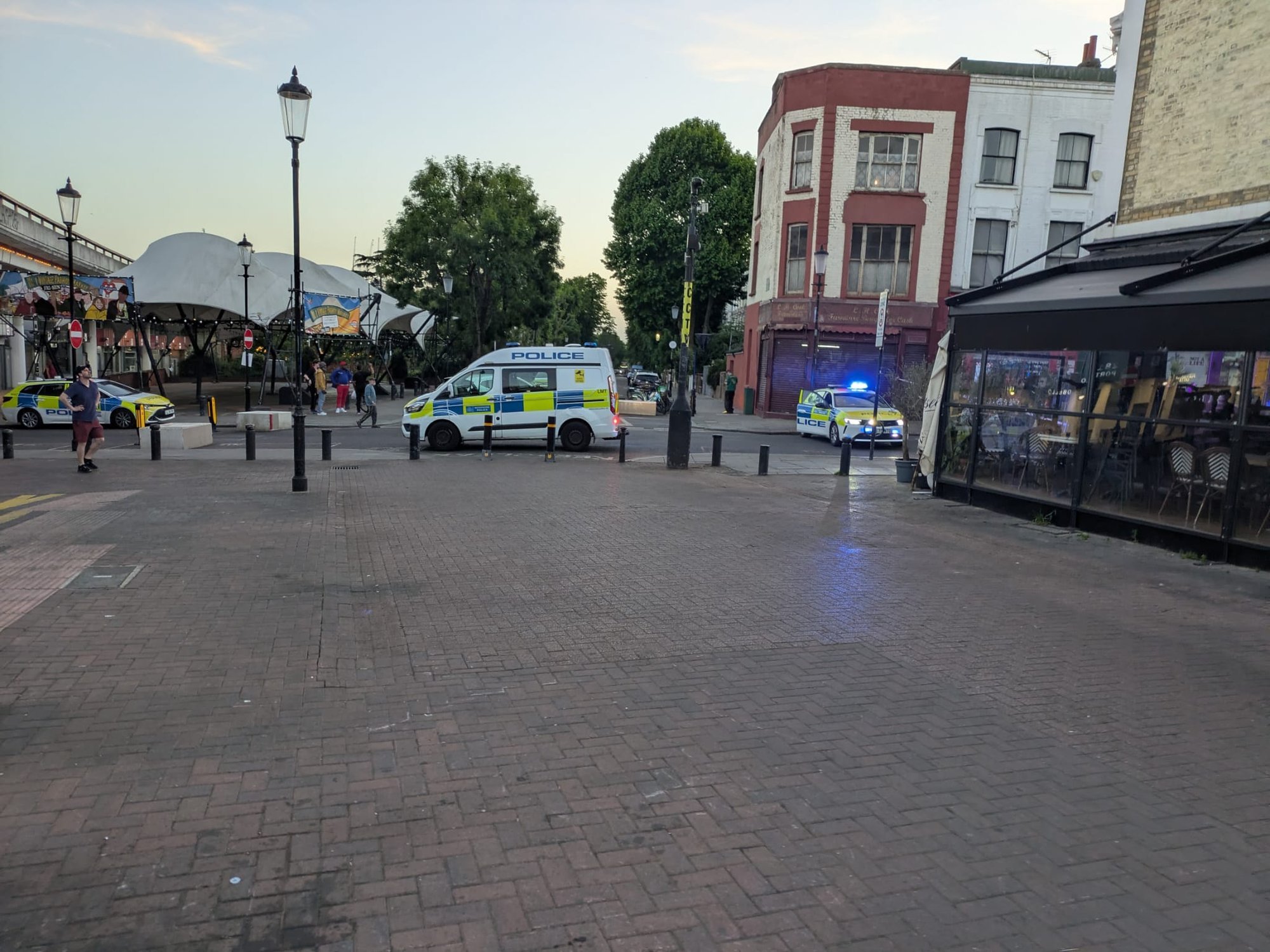 Police launch appeal after Notting Hill stabbing in front of stunned diners