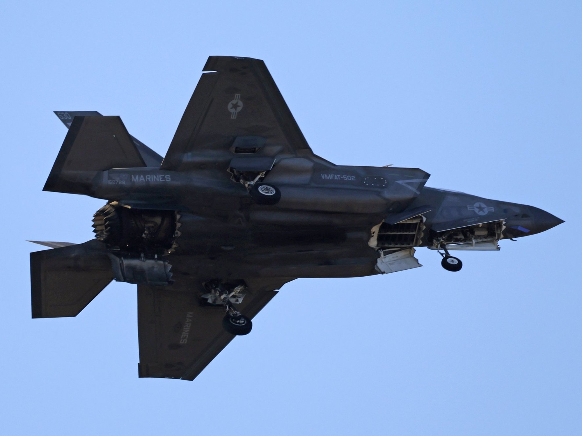 US carries out fresh wave of 'defensive' strikes against Iranian military site