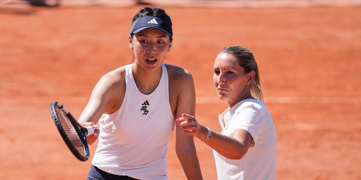 French Open cheat row breaks out with player booed on court and handshake refused French Open cheat row breaks out with player booed on court and handshake refused