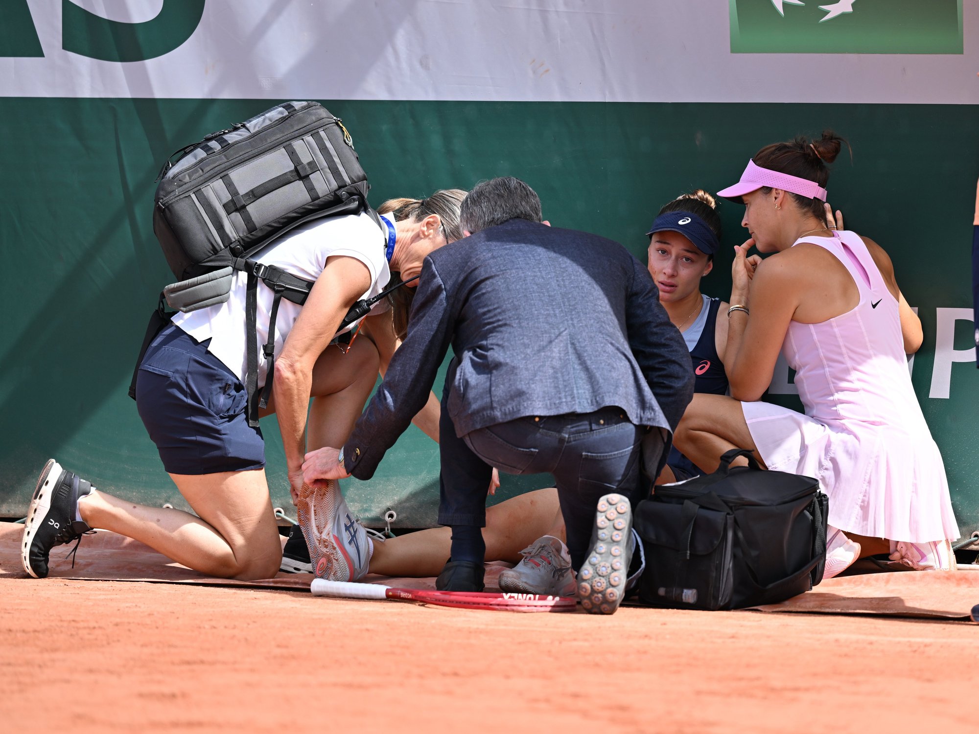 Katie Boulter furious as French Open player forced into controversial retirement