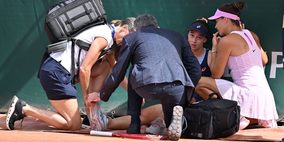 Katie Boulter furious as French Open player forced into controversial retirement Katie Boulter furious as French Open player forced into controversial retirement