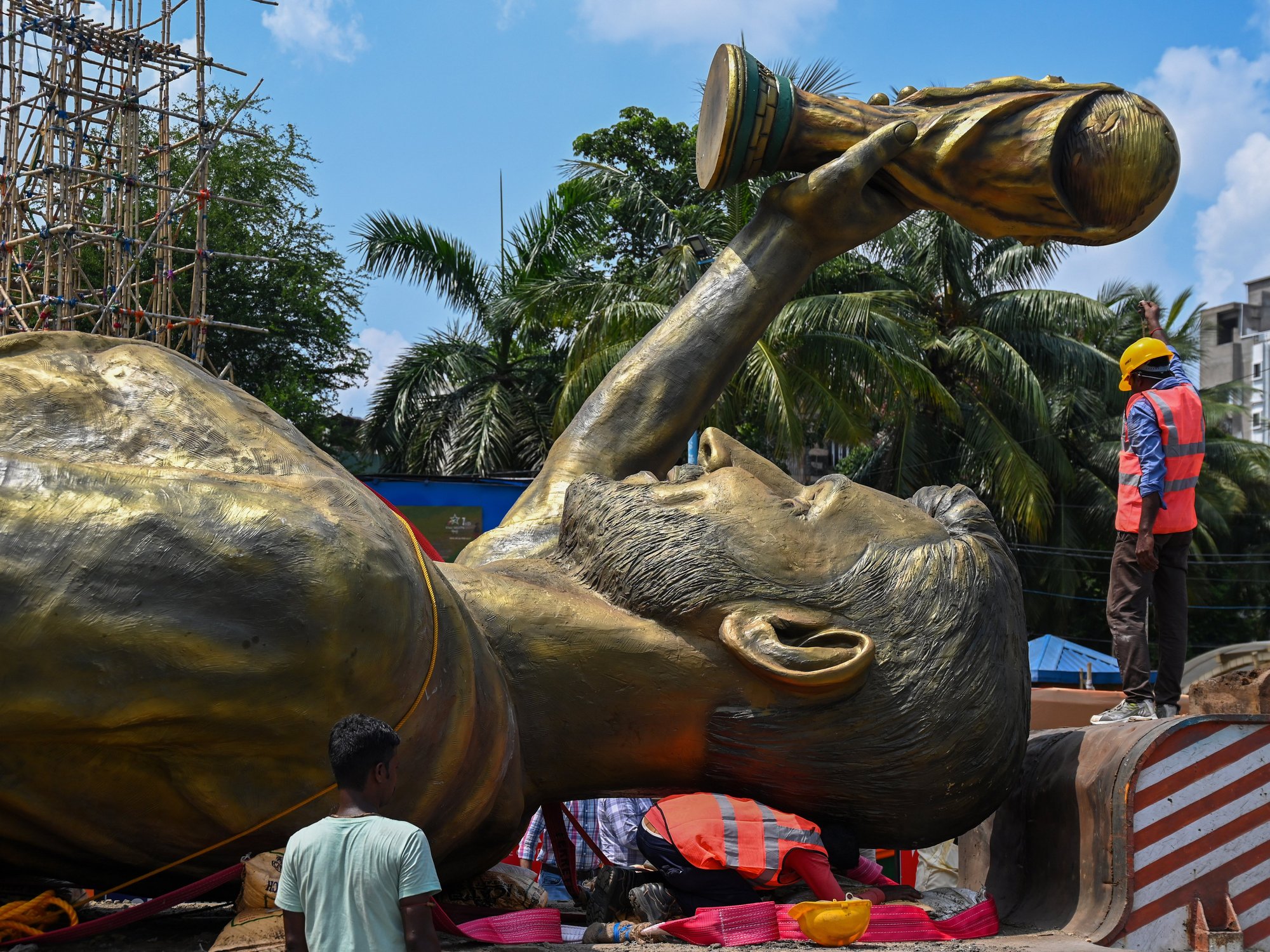 Lionel Messi statue taken down in India after alarming discovery