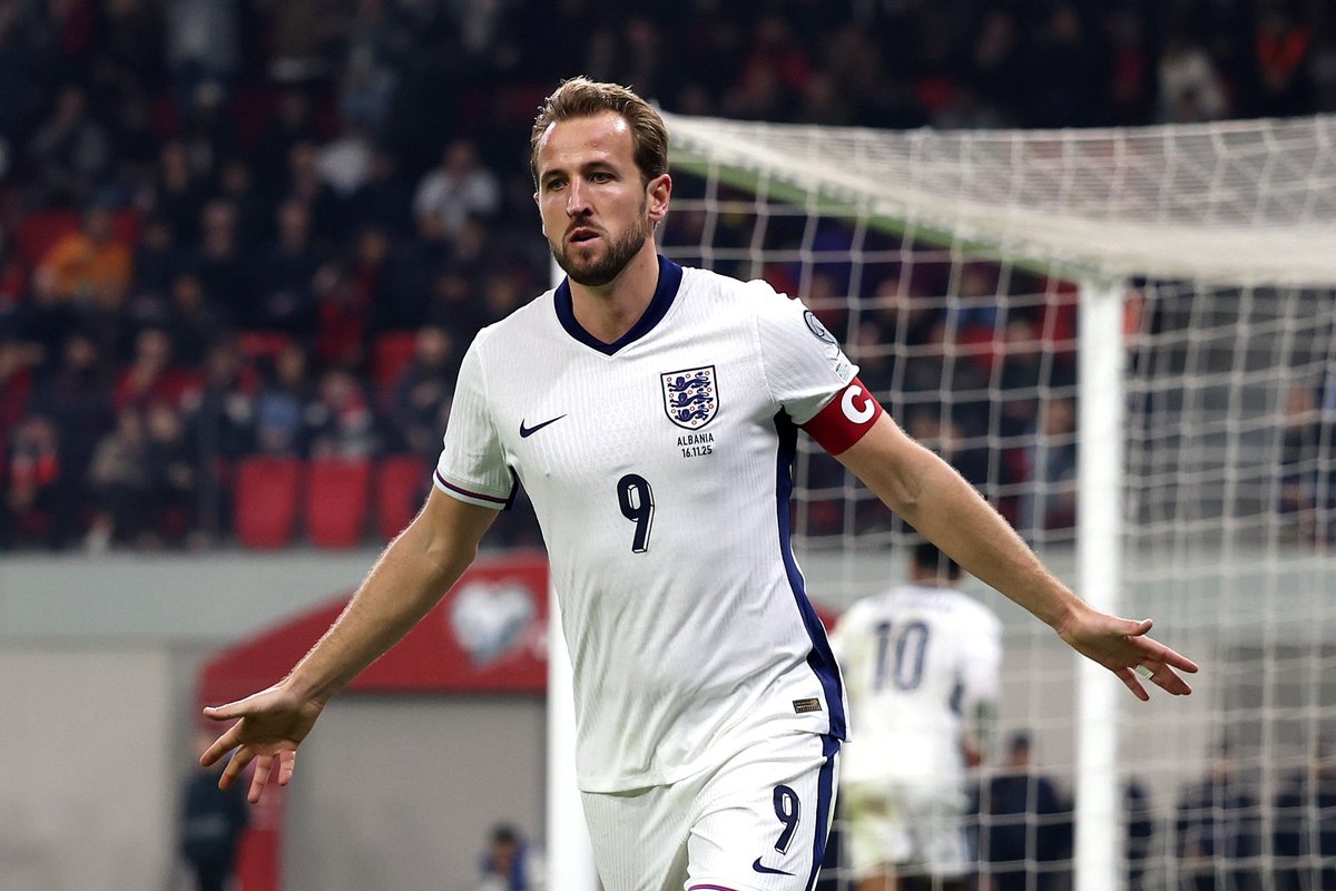 World Cup 2026: Is Harry Kane England's GREATEST ever striker? | FIRST EVER coach gives HIS verdict