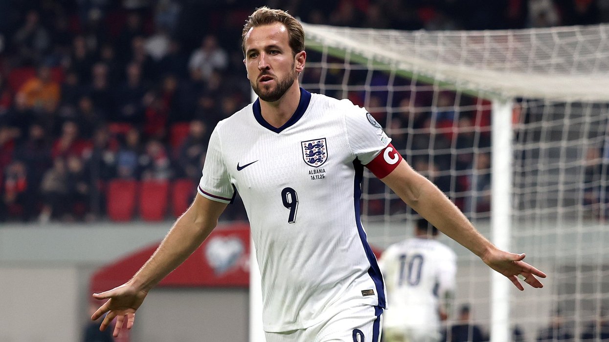 World Cup 2026: Is Harry Kane England's GREATEST ever striker? | FIRST EVER coach gives HIS verdict