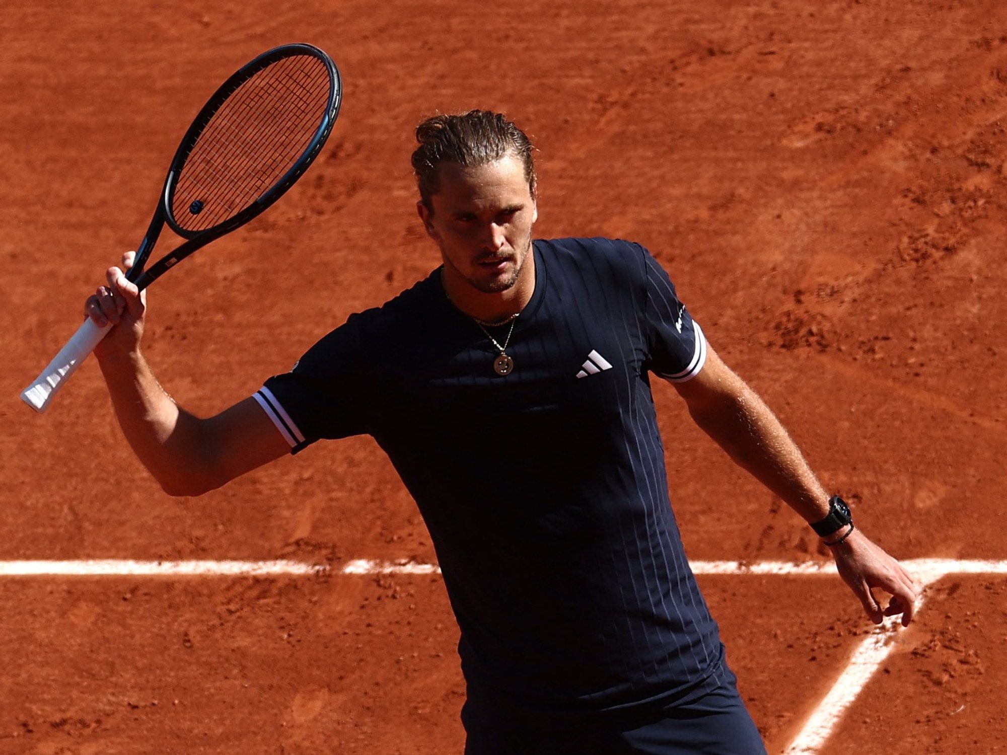 Alexander Zverev sparks backlash with comment on other players after reaching French Open final