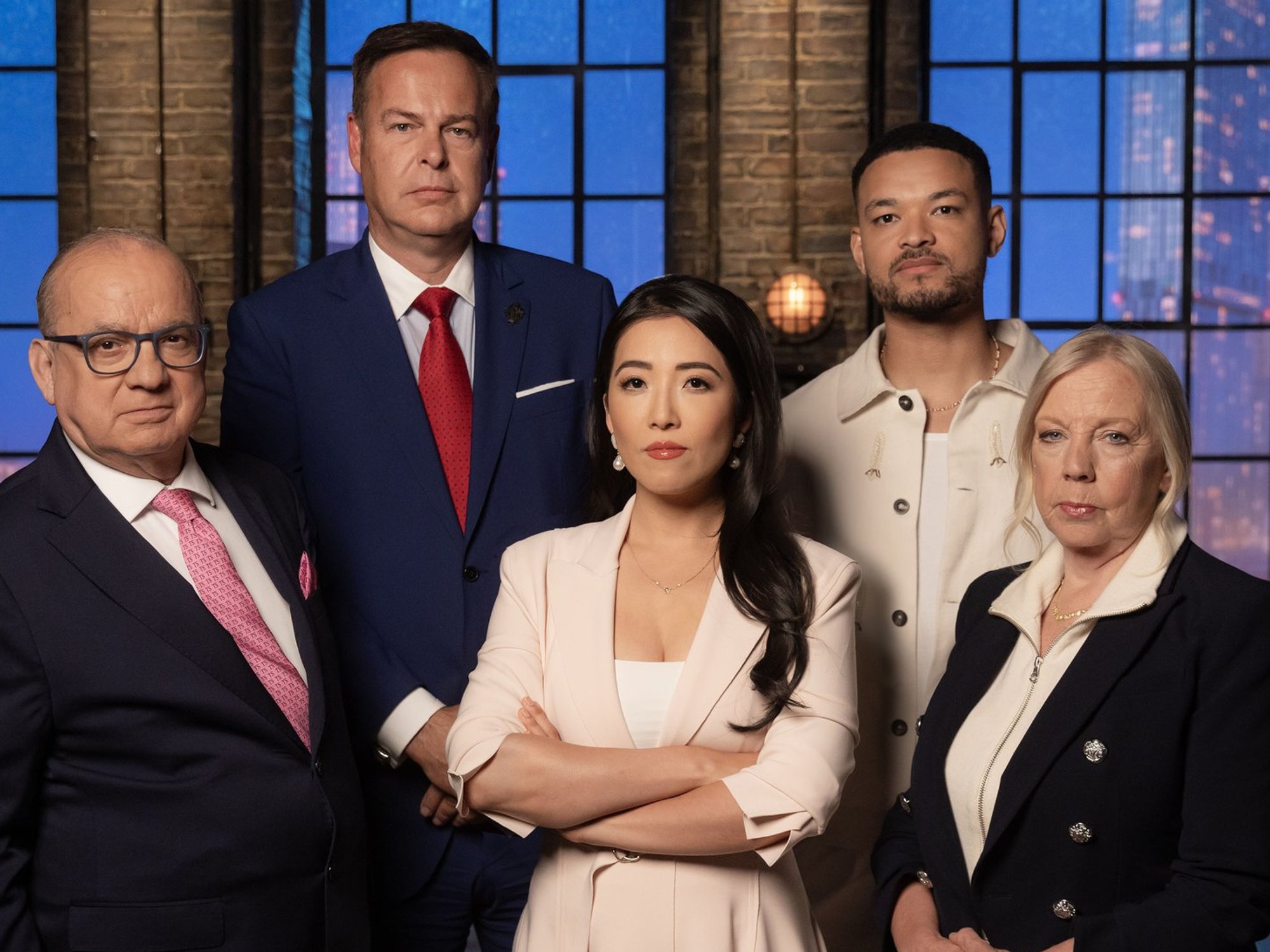 BBC Dragons' Den star QUITS series after 10 years on show as fellow Dragons rush to show support ...
