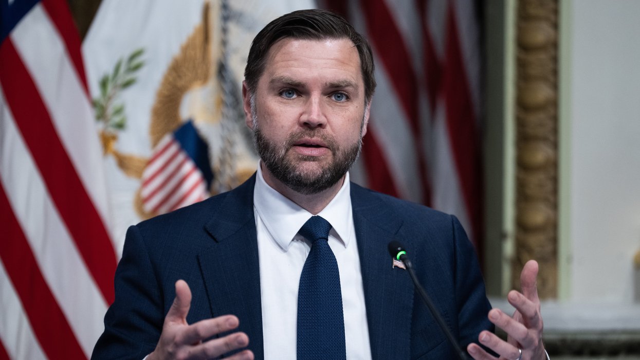 ‘He truly cares what happens to Britain!’ Repub...