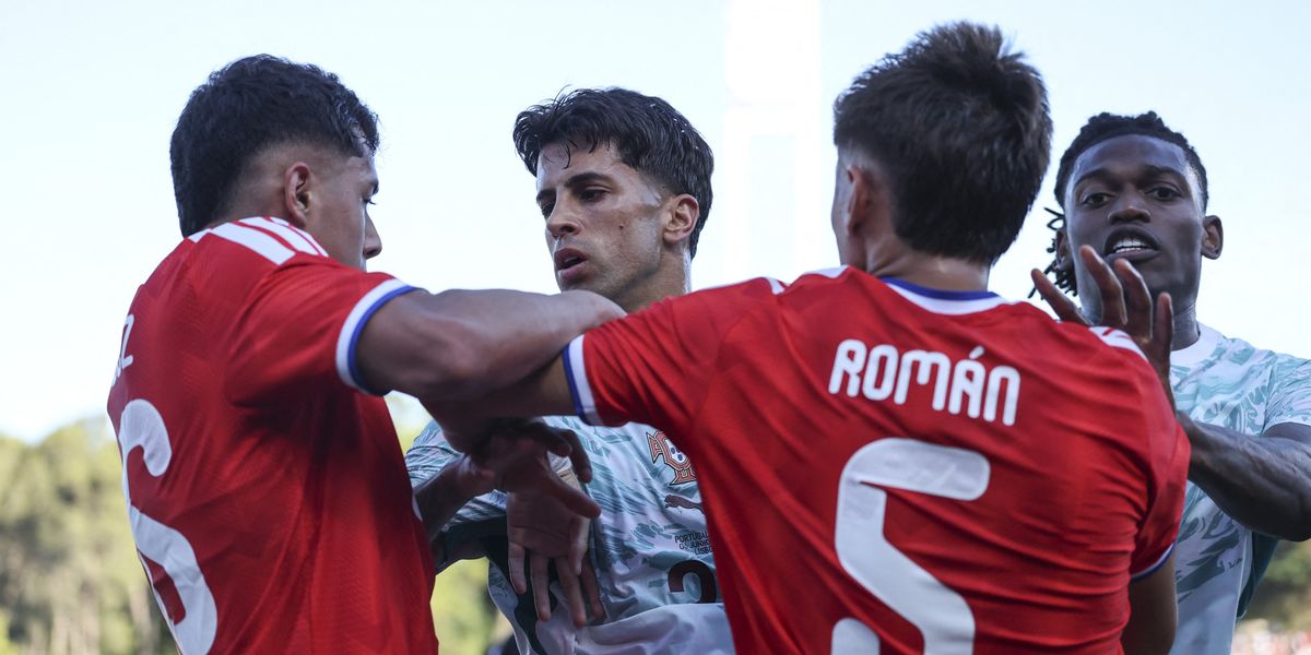 Portugal star sent off for striking opponent in World Cup warm-up after mass brawl Portugal star sent off for striking opponent in World Cup warm-up after mass brawl