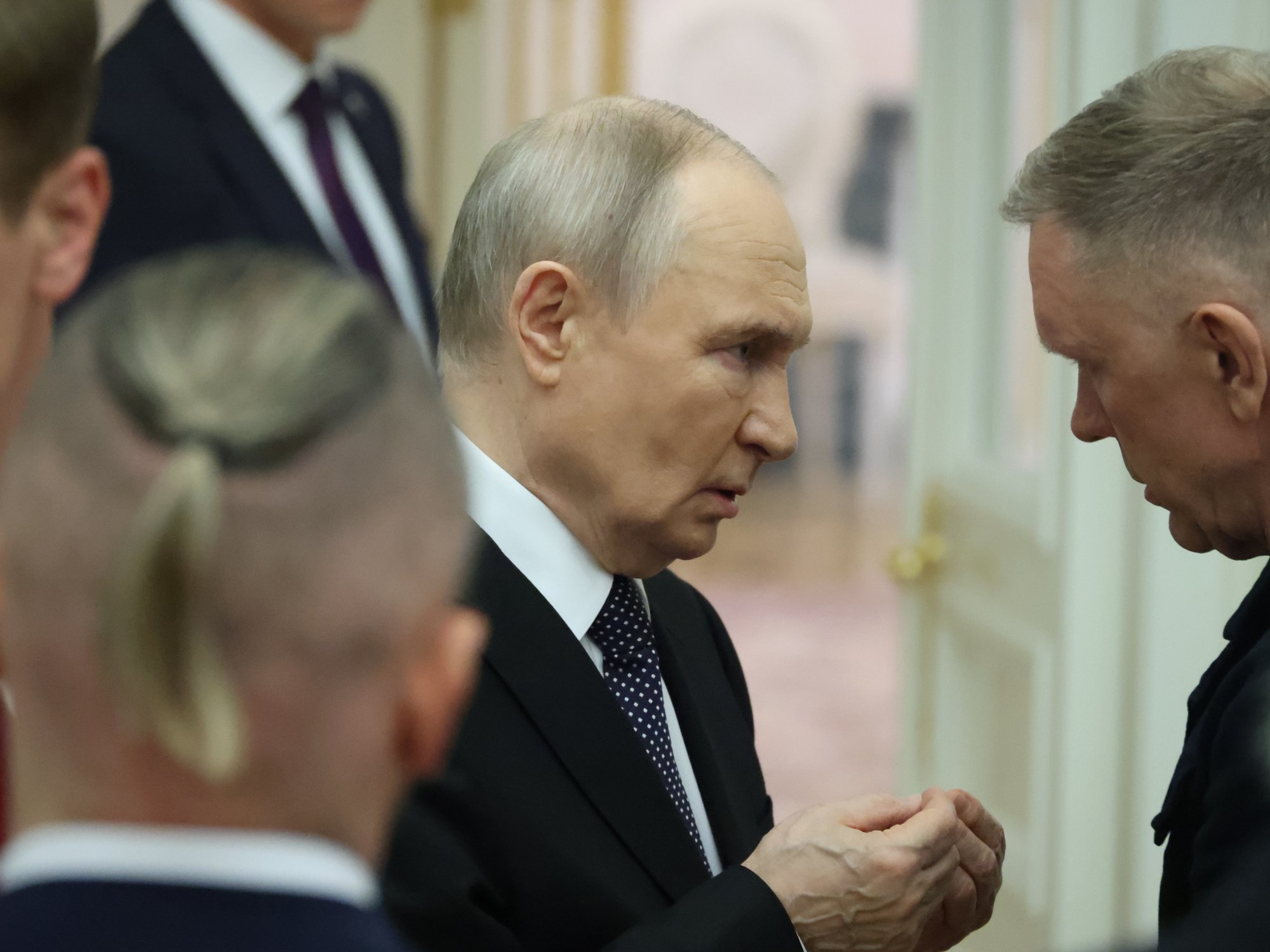 Kremlin switches off CCTV protecting Vladimir Putin over assassination fears