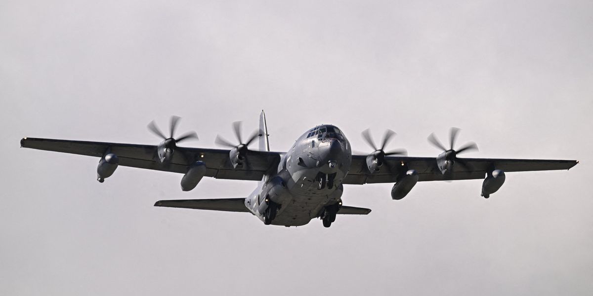 US military plane declares mid-flight emergency off Welsh coast thumbnail