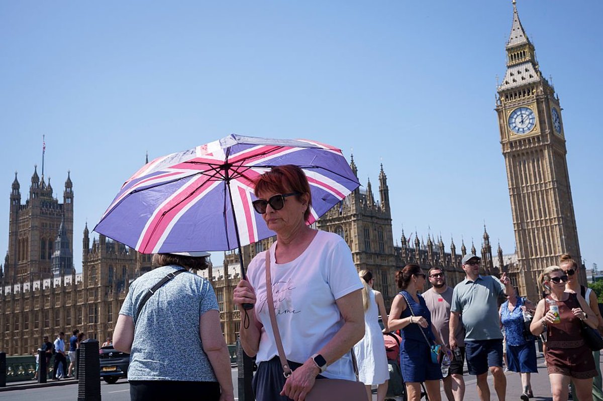 Britain could be days away from next official heatwave with temperatures hitting 35C, forecasters predict