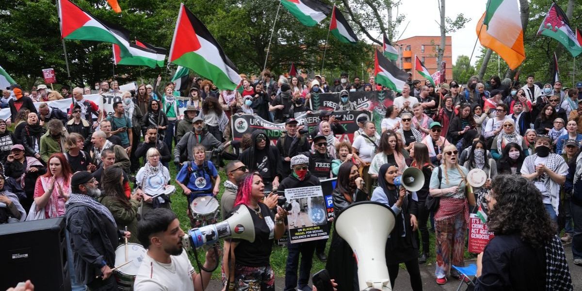 Police arrest 72 pro-Palestine activists as hundreds gather outside court Police arrest 72 pro-Palestine activists as hundreds gather outside court
