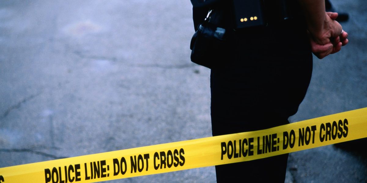 Texas shooting leaves one dead and 10 injured with suspect barricaded in building