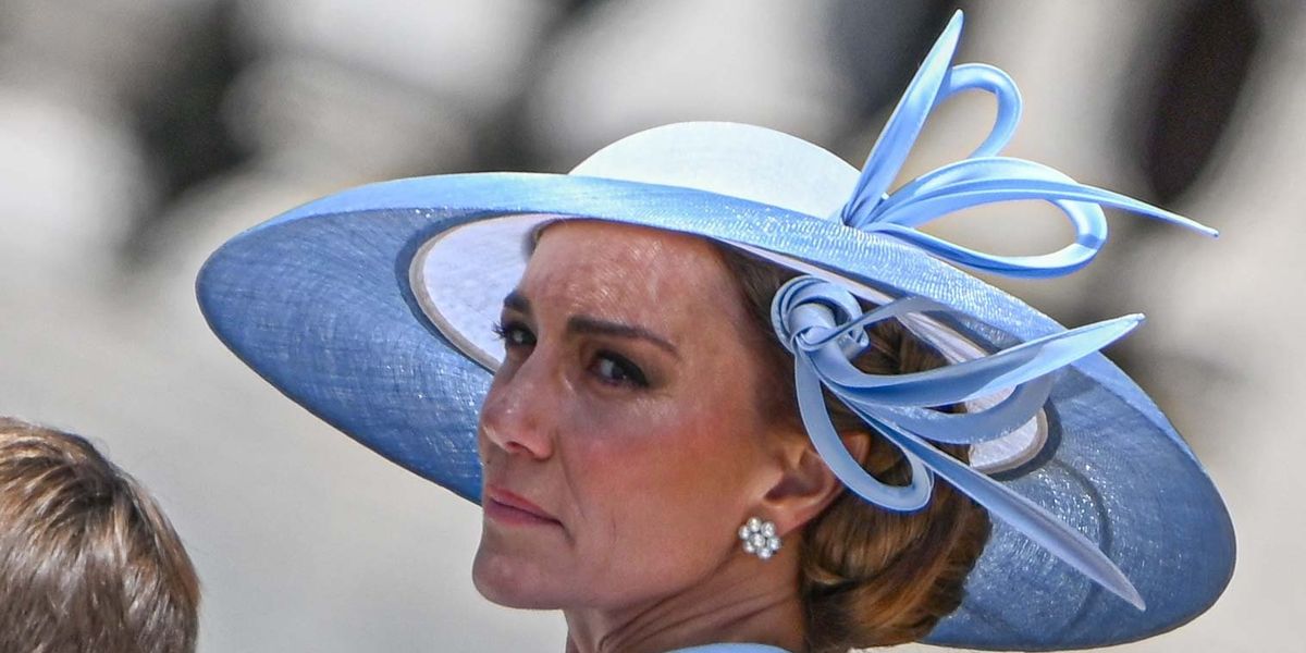 Princess of Wales’s icy glare at anti-monarchy protesters who booed her, George, Charlotte and Louis Princess of Wales’s icy glare at anti-monarchy protesters who booed her, George, Charlotte and Louis
