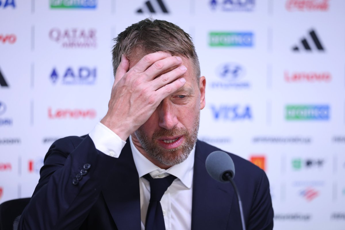 Graham Potter discusses mystery injury after Sweden hammer Tunisia in first World Cup match