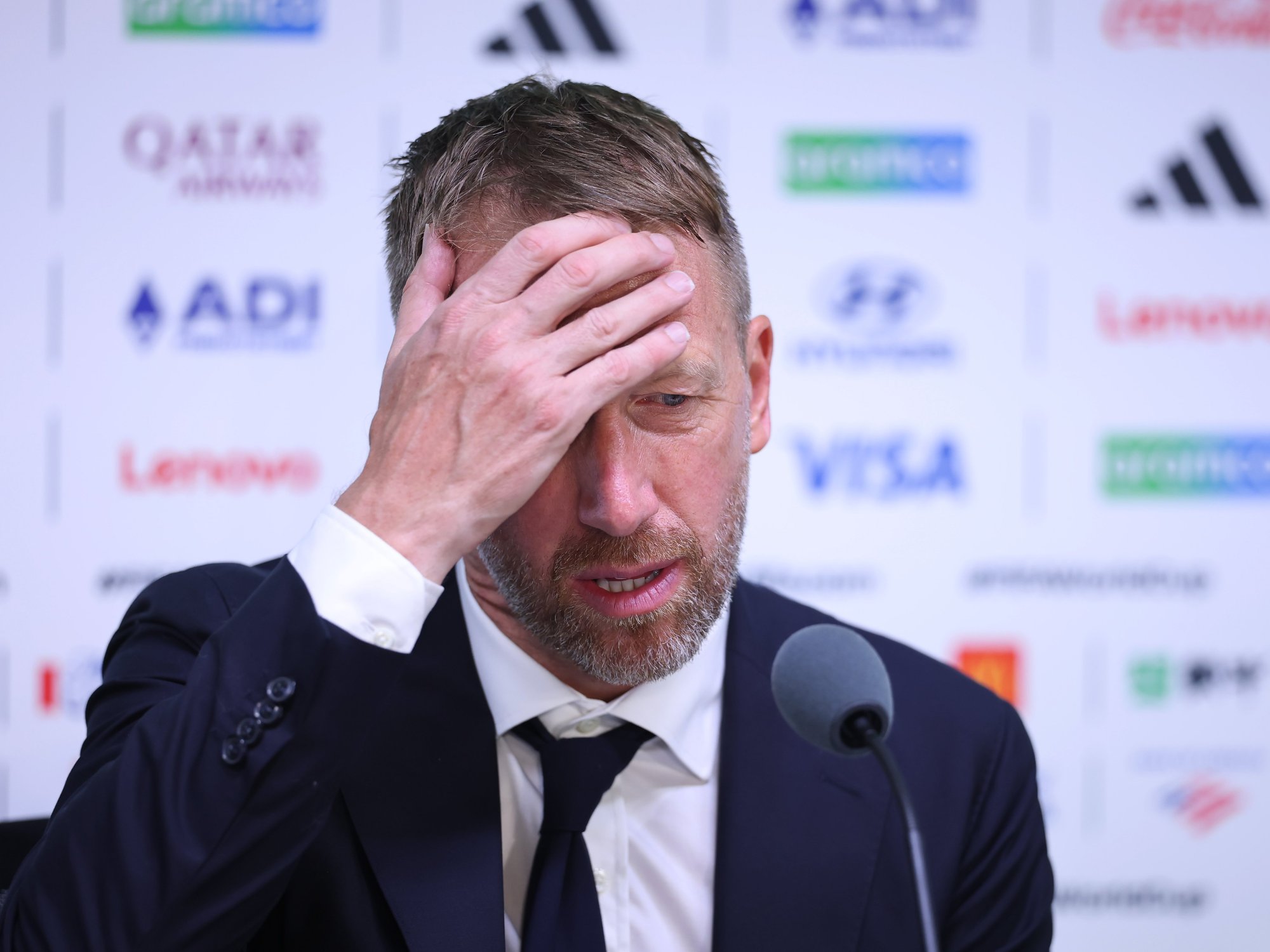 Graham Potter discusses mystery injury after Sweden hammer Tunisia in first World Cup match