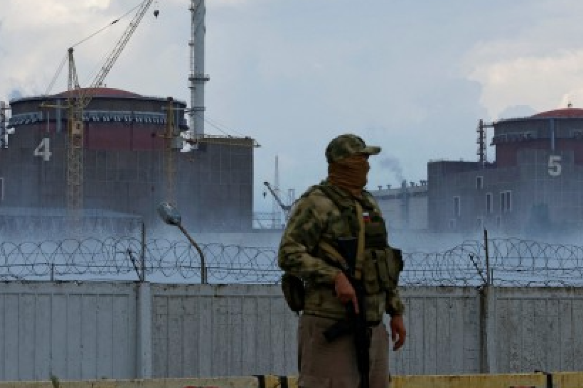 Putin 'could blow up largest nuclear plant in Europe' sparking fears for world safety