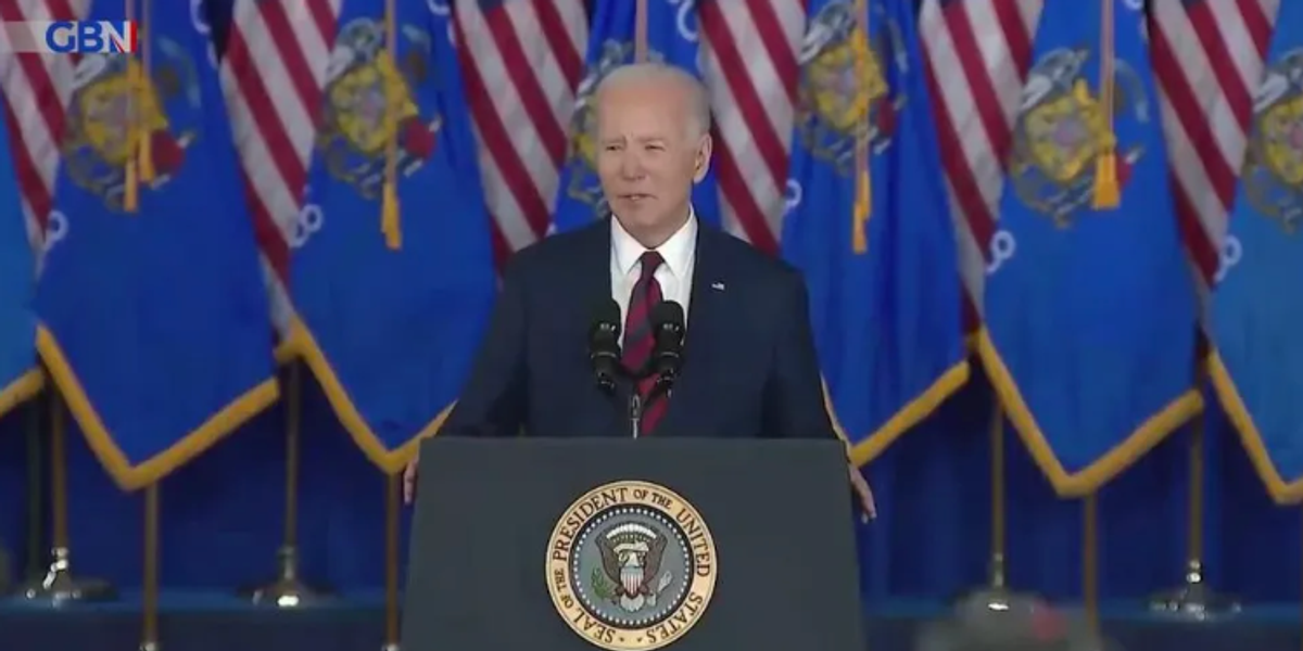 NextImg:WATCH: Biden starts off his speech in Milwaukee by mumbling incoherently