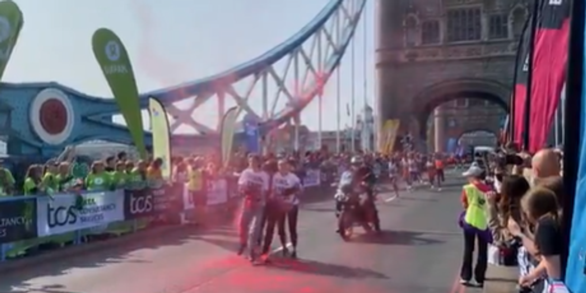 NextImg:London Marathon 2025: Protesters storm Tower Bridge as stewards forced to tackle activists