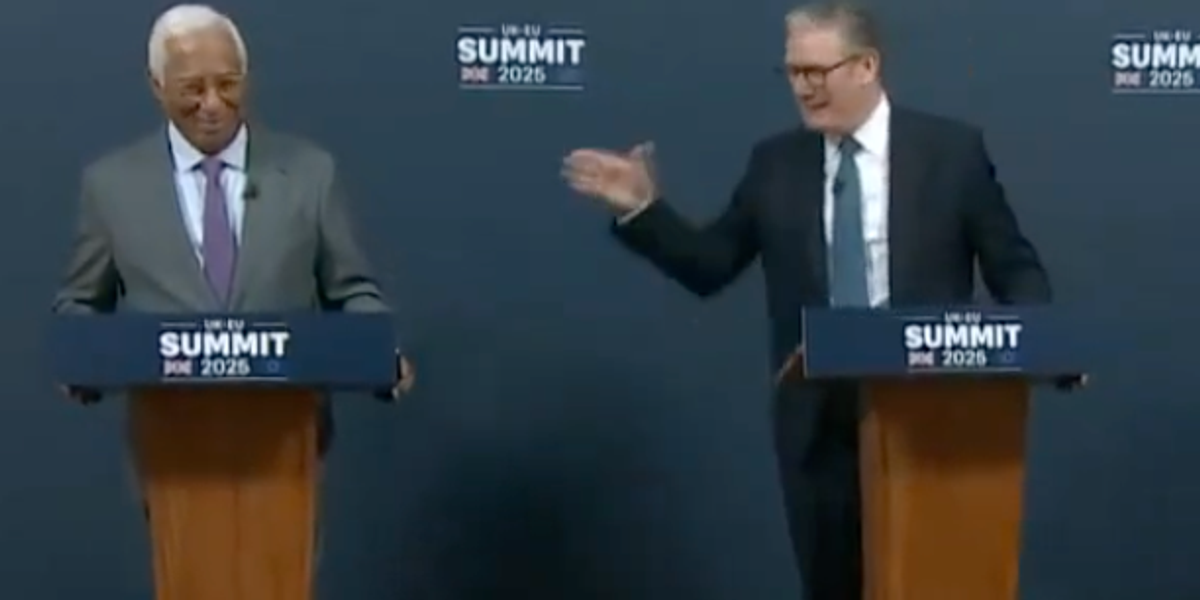 NextImg:Keir Starmer laughs off Antonio Costa's Gibraltar gaffe in toe-curling moment