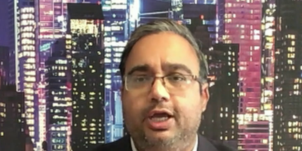NextImg:'Business as usual!' Human rights lawyer tells Martin Daubney that Labour’s migrant deal is 'pointless'