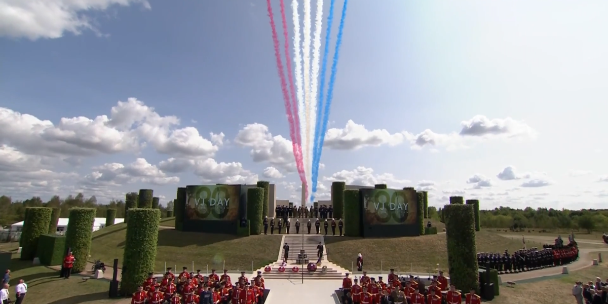 NextImg:Watch the Red Arrows soar over VJ Day ceremony in incredible display