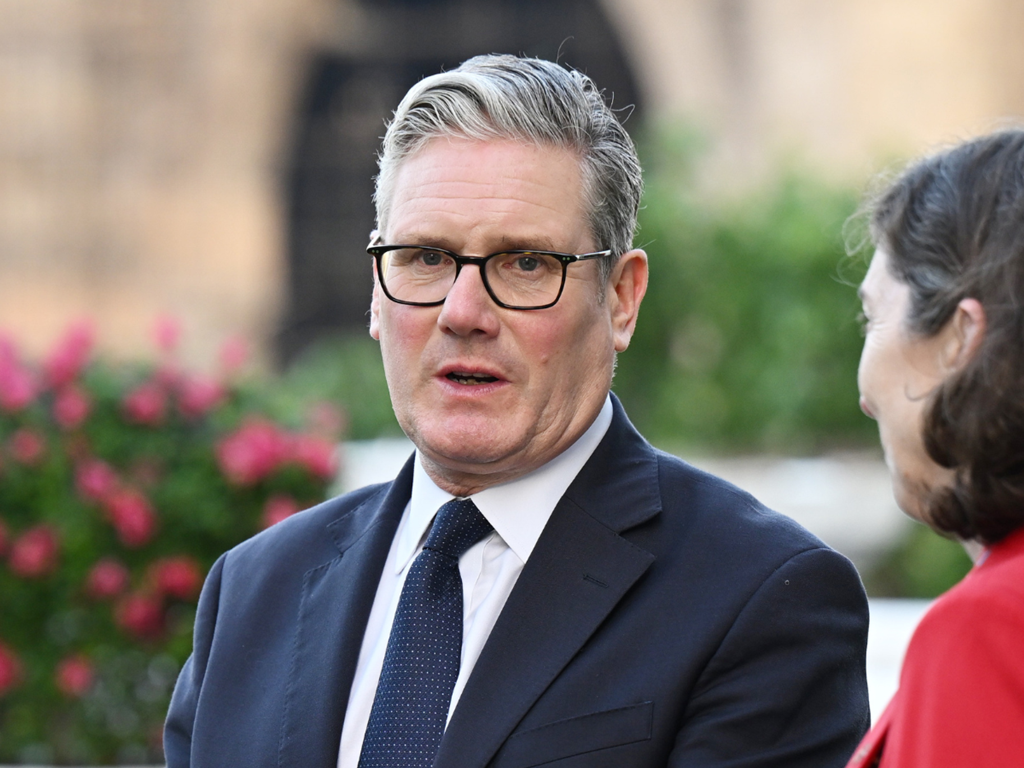 Politics LIVE: Keir Starmer urges Britons to embrace voluntary IDs despite fears of three hidden dangers