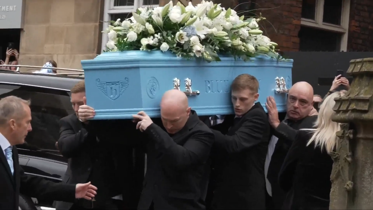 WATCH: Touching moment Manchester crowd erupts ...