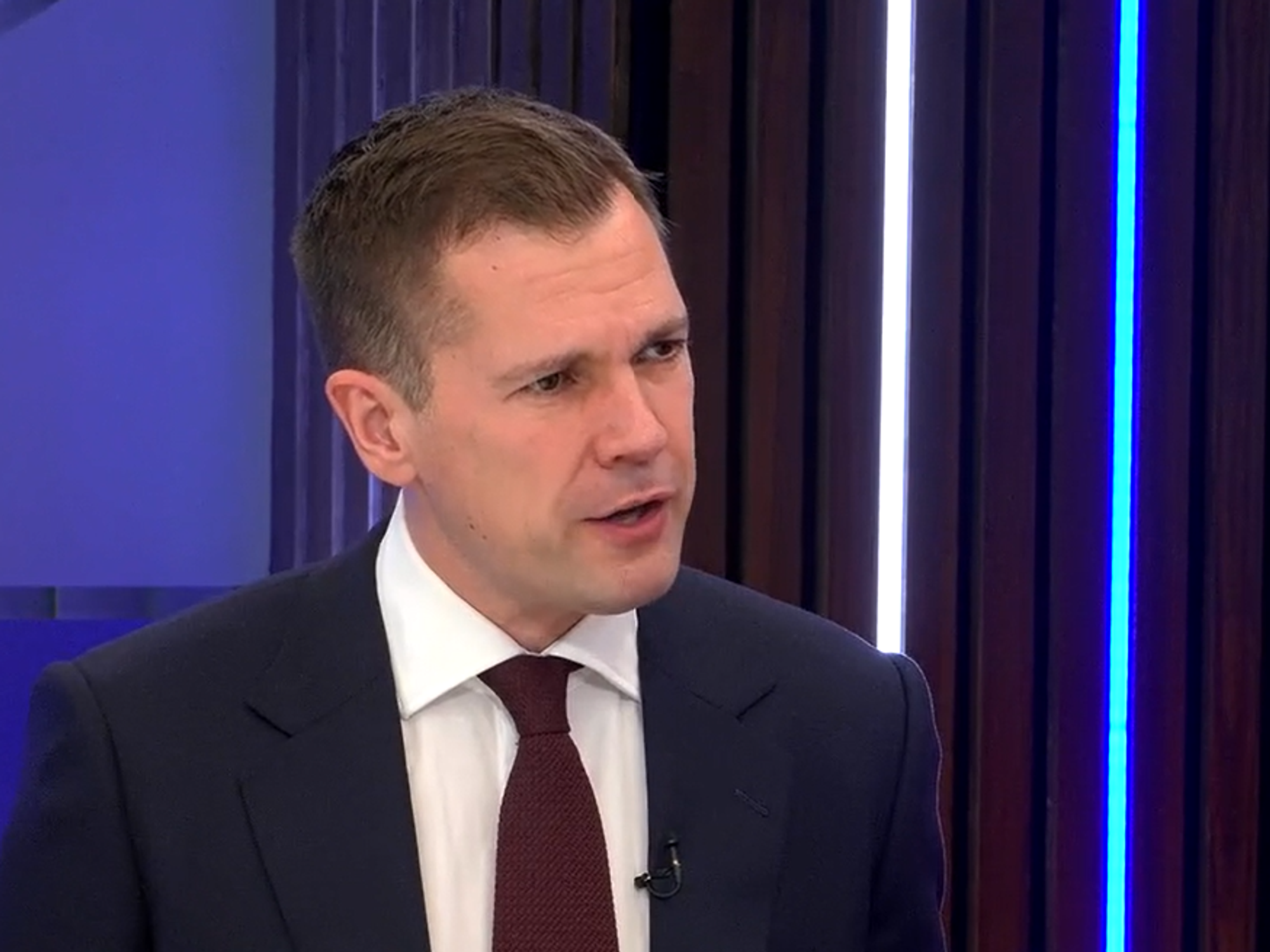 Robert Jenrick calls out Labour's 'fake argument' for ID cards on GB News - 'They're in cloud cuc...