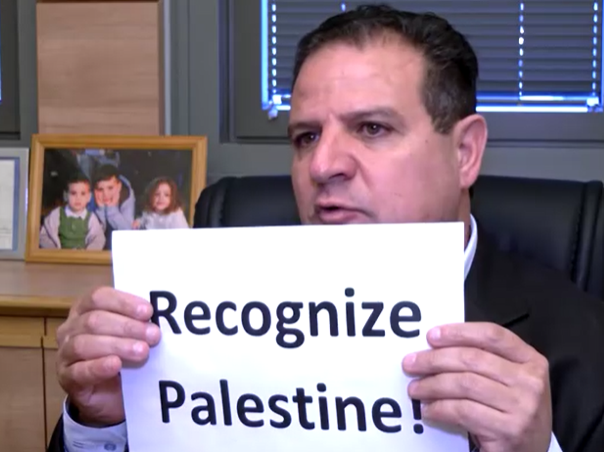 Donald Trump heckler releases statement over 'fake celebration' of Israel-Hamas peace deal
