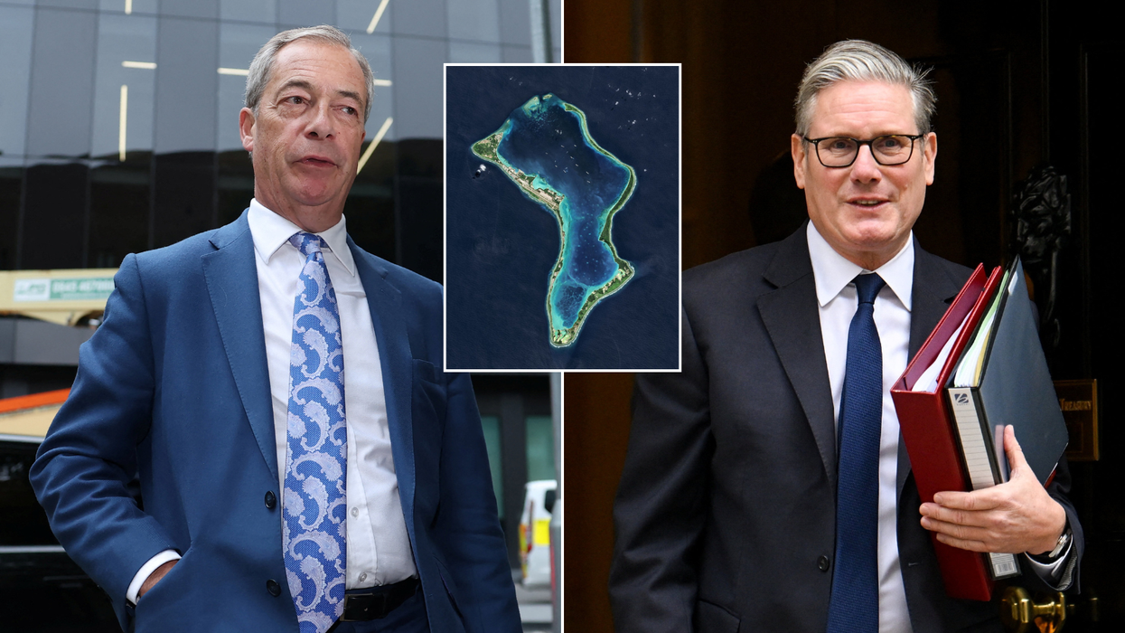 Politics LIVE: 'Selling us out to China!' Nigel Farage issues fresh attack on Keir Starmer over C...