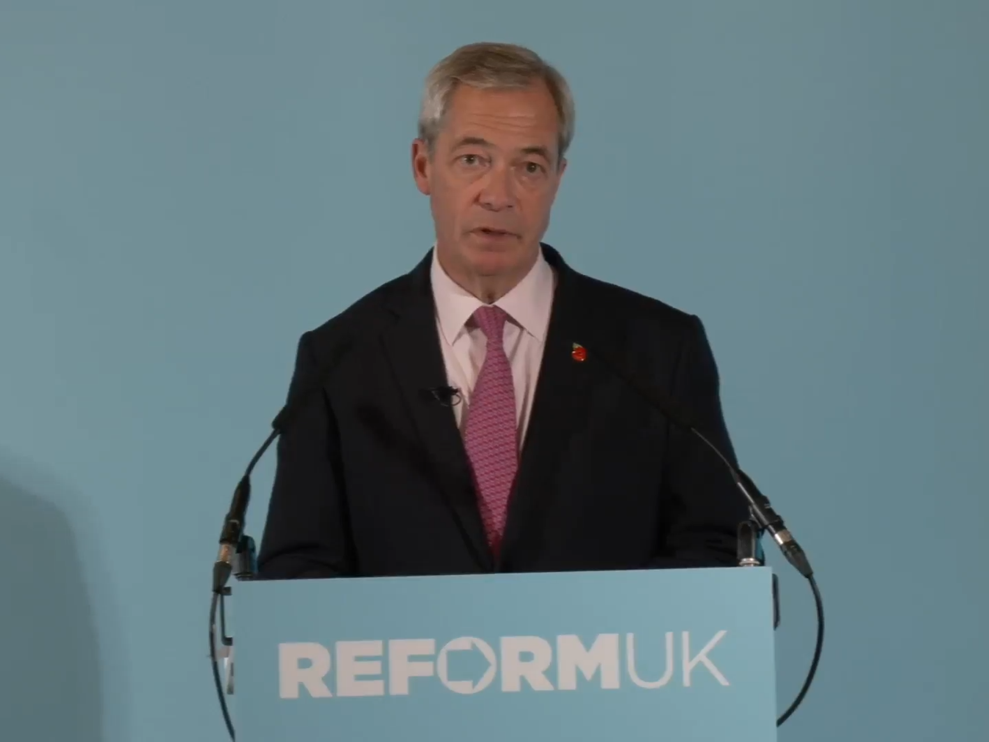 Politics LIVE: Nigel Farage 'very unhappy' with Sarah Pochin's 'ugly' comment as grooming gang su...
