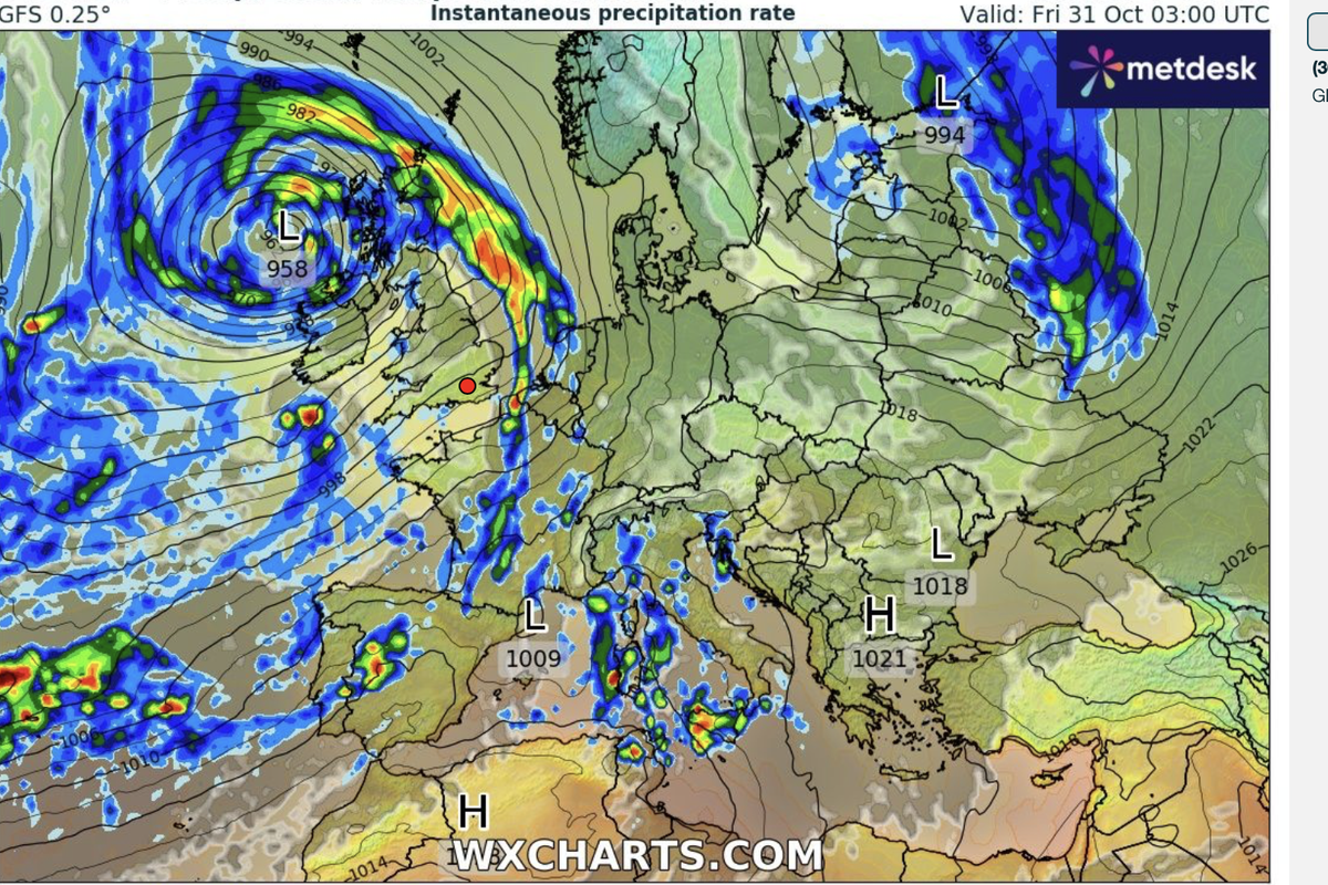 UK weather: Second of three storms to hit Britain in run up to Halloween bringing tropical winds and torrential rain