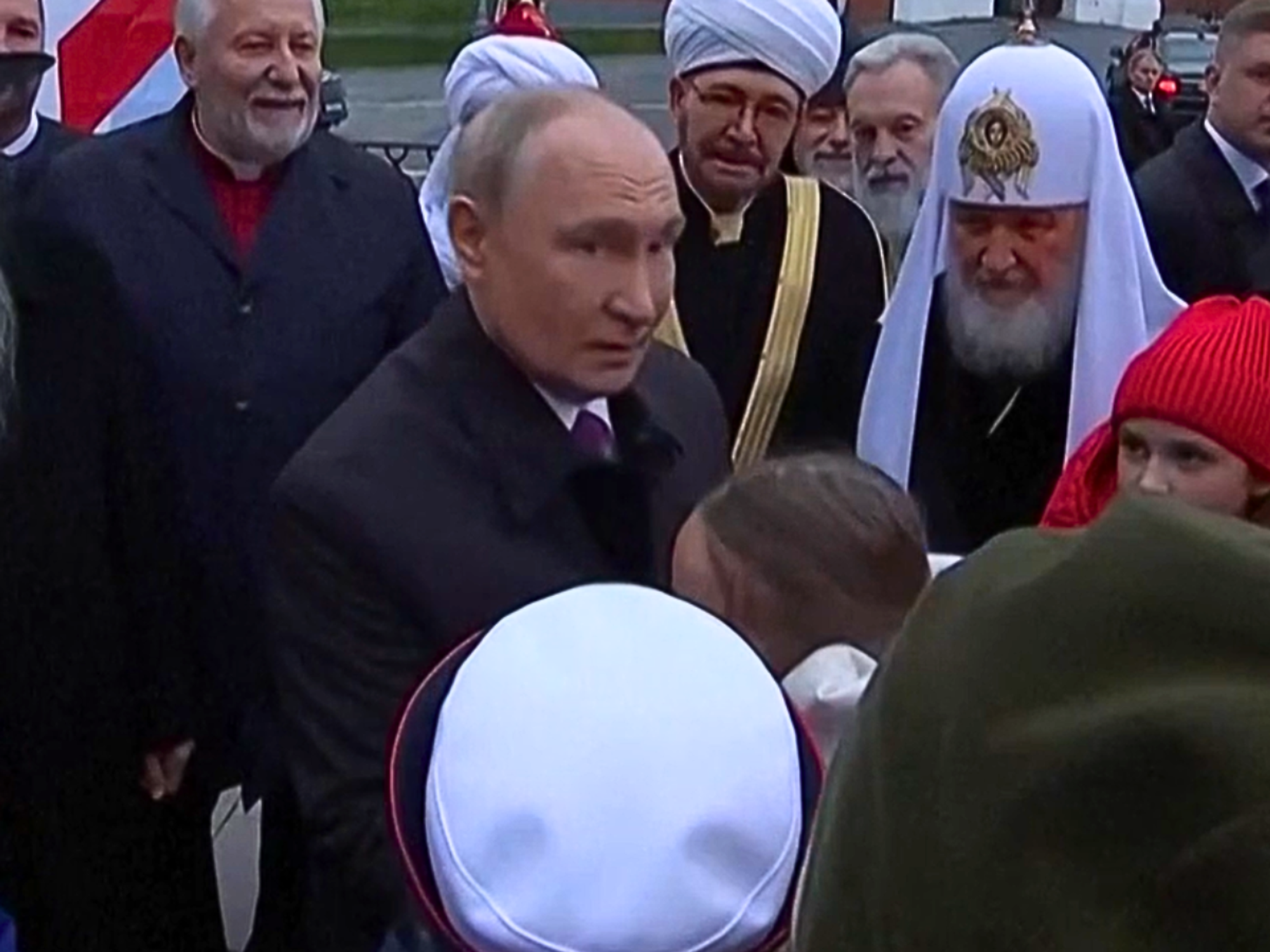 Vladimir Putin humbled in public as schoolgirl, 11, rips into Russian failures to his face