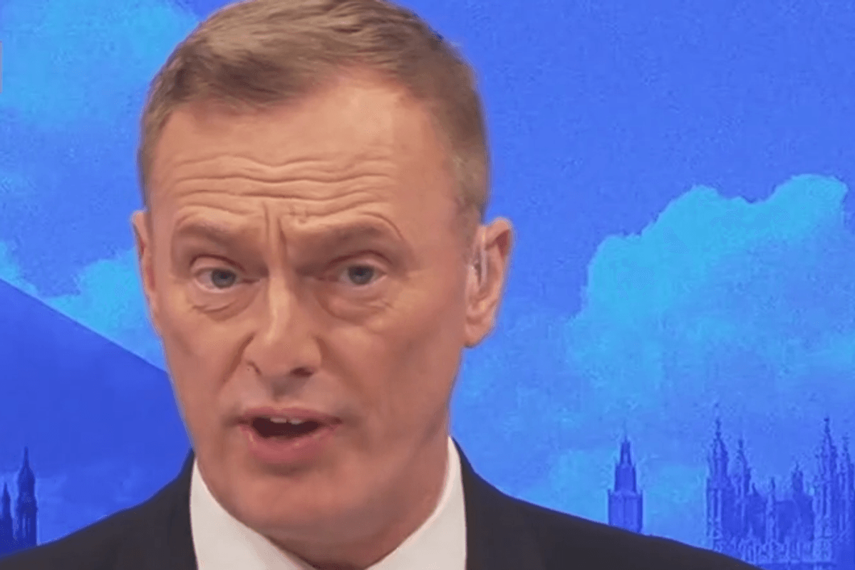 Martin Daubney points out 'final insult' as fresh Hokey Cokey migrant returns to Britain