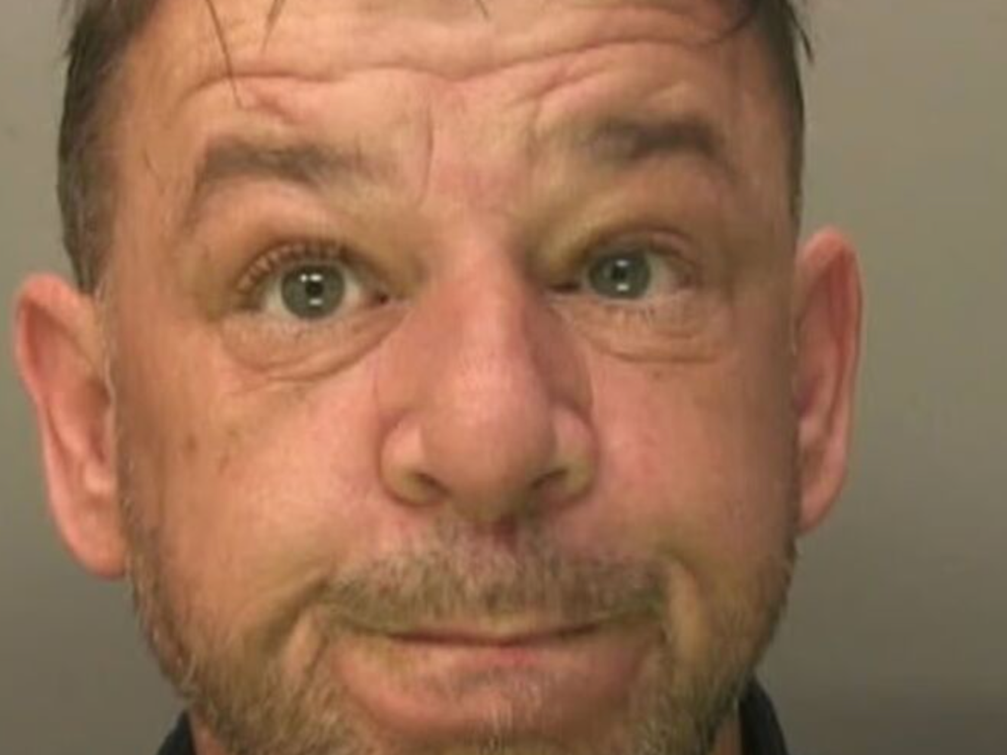 Burglar still on run 5 months after being mistakenly released from prison