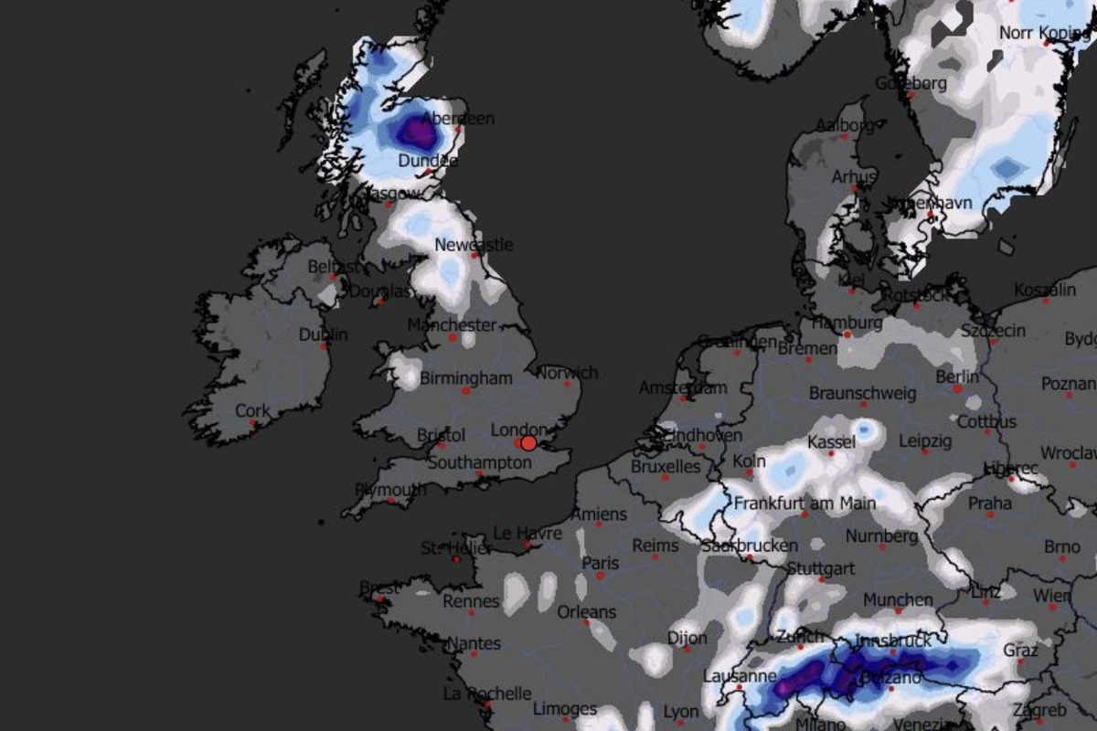 UK weather: 'Dangerous' winter deluge to dump half a foot of snow as Britain freezes in Arctic snap