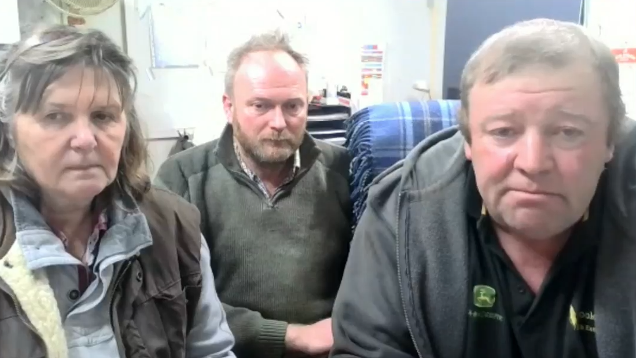 WATCH: Farmers hit out at Met Police for 'pulling plug' on protest