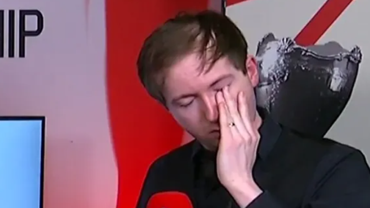 Snooker star breaks down in tears as he makes heartbreaking admission after Stuart Bingham win