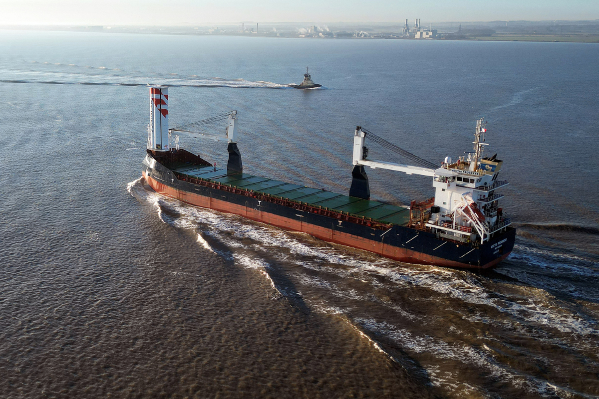 Suspected Russian spies 'snuck into Britain using cargo ships' in major security blunder